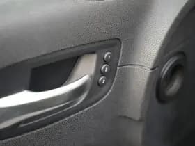 Lancia Thema 3.6 V6 Platinum 3.6 V6 Platinum Gepantserd / Armoured B4 thumbnail 24