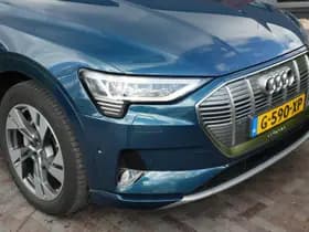 Audi E-tron e-tron 50 quattro Launch edition plus 71 kWh e-tron 50 quattro Launch edition plus 71 kWh thumbnail 12