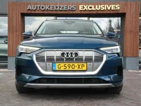 Audi E-tron e-tron 50 quattro Launch edition plus 71 kWh e-tron 50 quattro Launch edition plus 71 kWh thumbnail 3