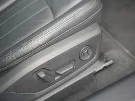 Audi E-tron e-tron 50 quattro Launch edition plus 71 kWh e-tron 50 quattro Launch edition plus 71 kWh thumbnail 23