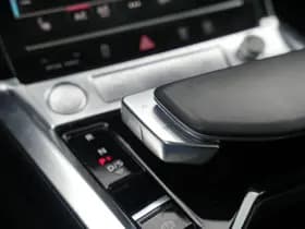 Audi E-tron e-tron 50 quattro Launch edition plus 71 kWh e-tron 50 quattro Launch edition plus 71 kWh thumbnail 30