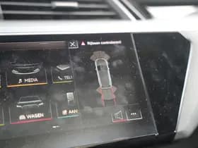 Audi E-tron e-tron 50 quattro Launch edition plus 71 kWh e-tron 50 quattro Launch edition plus 71 kWh thumbnail 35