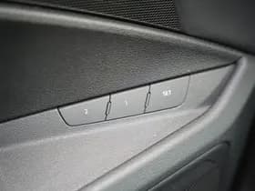 Audi E-tron e-tron 50 quattro Launch edition plus 71 kWh e-tron 50 quattro Launch edition plus 71 kWh thumbnail 39