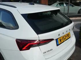 Škoda Octavia Combi 1.4 TSI iV PHEV Business Edition Combi 1.4 TSI iV PHEV Business Edition thumbnail 34