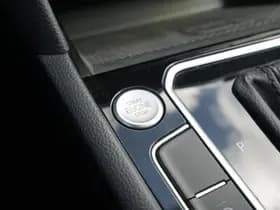 Volkswagen Passat thumbnail 33