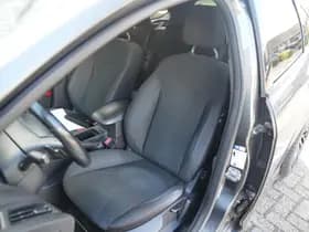 Ford Focus 1.5 ST-Line 182 1.5 ST-Line 182 thumbnail 4