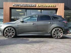 Ford Focus 1.5 ST-Line 182 1.5 ST-Line 182 thumbnail 5