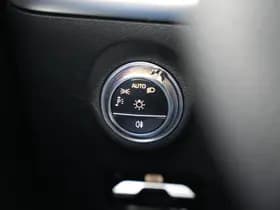 Mercedes-Benz C-Klasse 180 Business Solution AMG 180 Business Solution AMG thumbnail 28