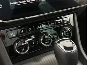 Škoda Superb thumbnail 30
