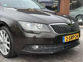 Škoda Superb Combi 1.6 TDI Sprint Pro Combi 1.6 TDI Sprint Pro thumbnail 2