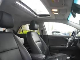 Kia Rio 1.0 TGDI Platinum Edition 1.0 TGDI Platinum Edition thumbnail 4