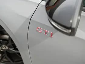 Volkswagen Golf thumbnail 19