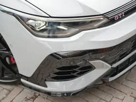 Volkswagen Golf thumbnail 20