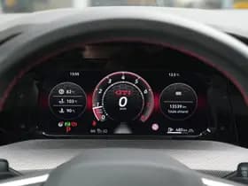 Volkswagen Golf thumbnail 22