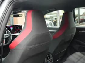 Volkswagen Golf thumbnail 28