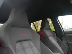 Volkswagen Golf thumbnail 29