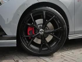 Volkswagen Golf thumbnail 4