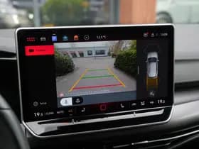 Volkswagen Golf thumbnail 34