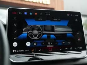 Volkswagen Golf thumbnail 35