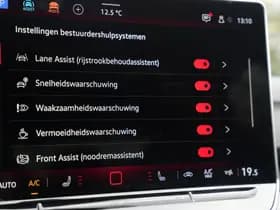 Volkswagen Golf thumbnail 36