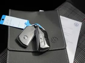 Volkswagen Golf thumbnail 50