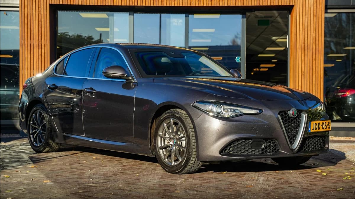 Alfa Romeo Giulia — foto 1