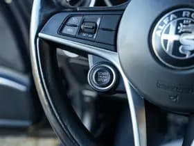 Alfa Romeo Giulia thumbnail 21