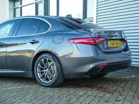 Alfa Romeo Giulia thumbnail 31