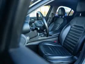 Alfa Romeo Giulia thumbnail 9