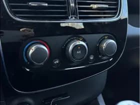 Renault Clio thumbnail 21