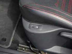 Renault Clio thumbnail 25