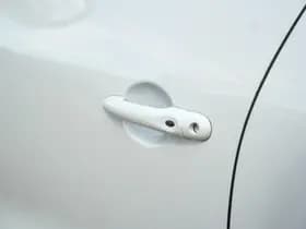 Renault Clio thumbnail 31