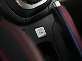 Renault Clio thumbnail 10