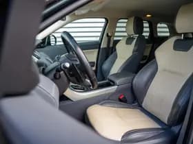 Land Rover Range Rover Evoque thumbnail 8