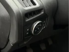 Ford Focus thumbnail 18