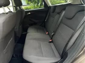 Ford Focus thumbnail 8