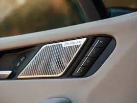 Jaguar I-Pace thumbnail 23