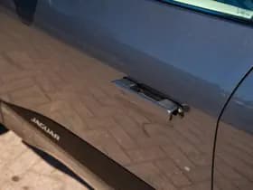 Jaguar I-Pace thumbnail 31