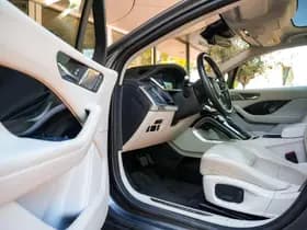Jaguar I-Pace thumbnail 6
