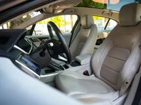 Jaguar I-Pace thumbnail 8