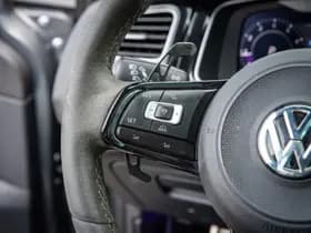 Volkswagen Golf thumbnail 22