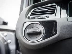 Volkswagen Golf thumbnail 23