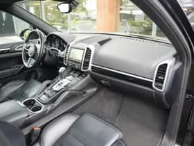 Porsche Cayenne thumbnail 25