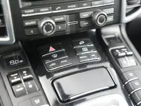 Porsche Cayenne thumbnail 34