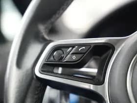 Porsche Cayenne thumbnail 43