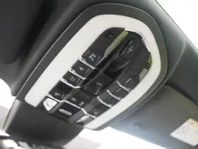 Porsche Cayenne thumbnail 48