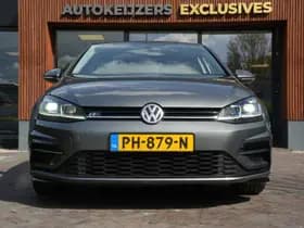 Volkswagen Golf thumbnail 3