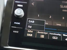 Volkswagen Golf thumbnail 23