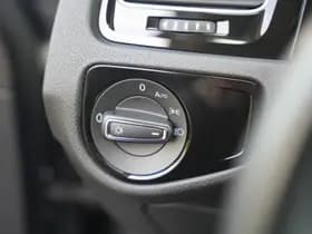 Volkswagen Golf thumbnail 27