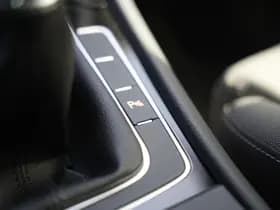 Volkswagen Golf thumbnail 31